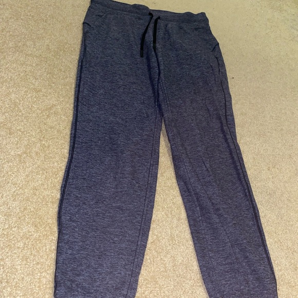 Lululemon Jogger - Picture 2 of 5